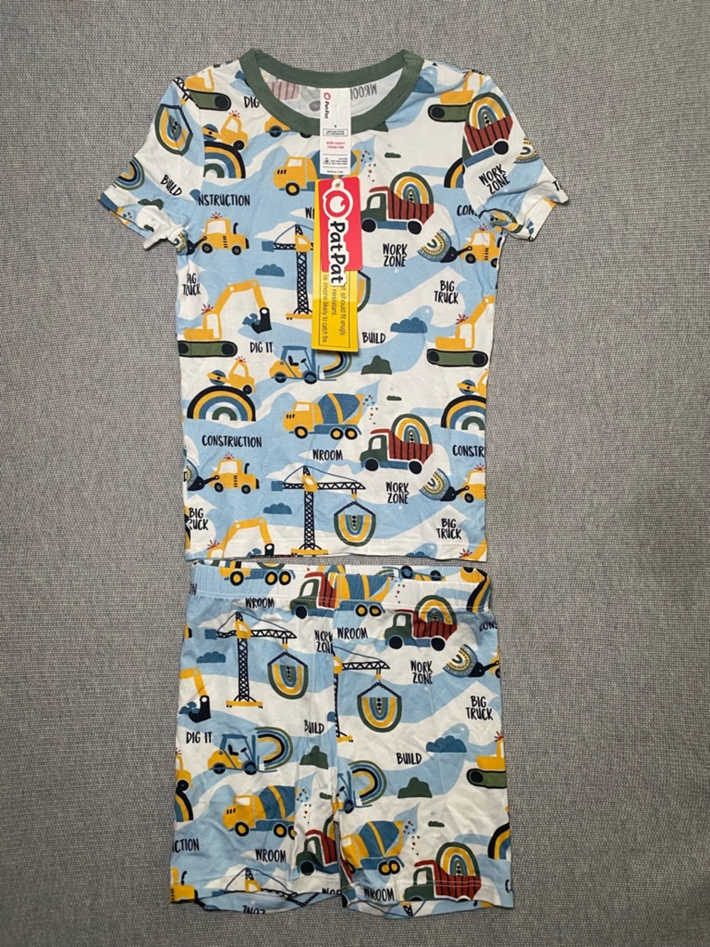 Pat Pat Construction Truck Print Short Sleeve Bamboo Pajama Set Size 6